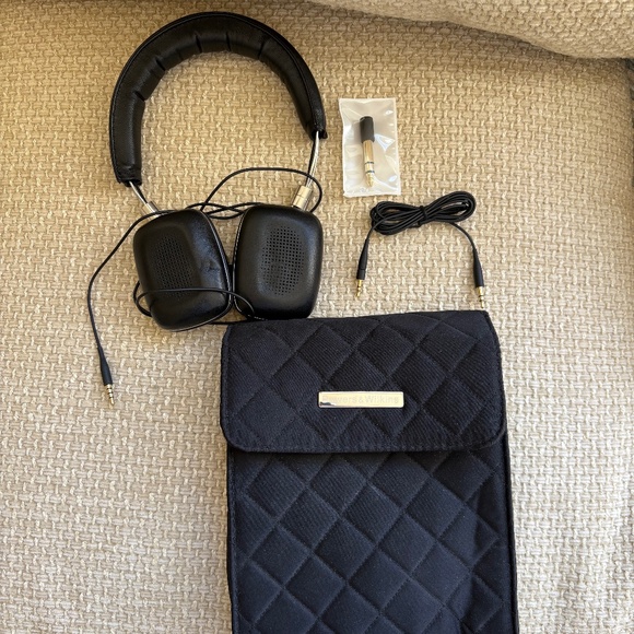 Bowers & Wilkins P5 on ear headphones Black Stainless - Picture 1 of 4